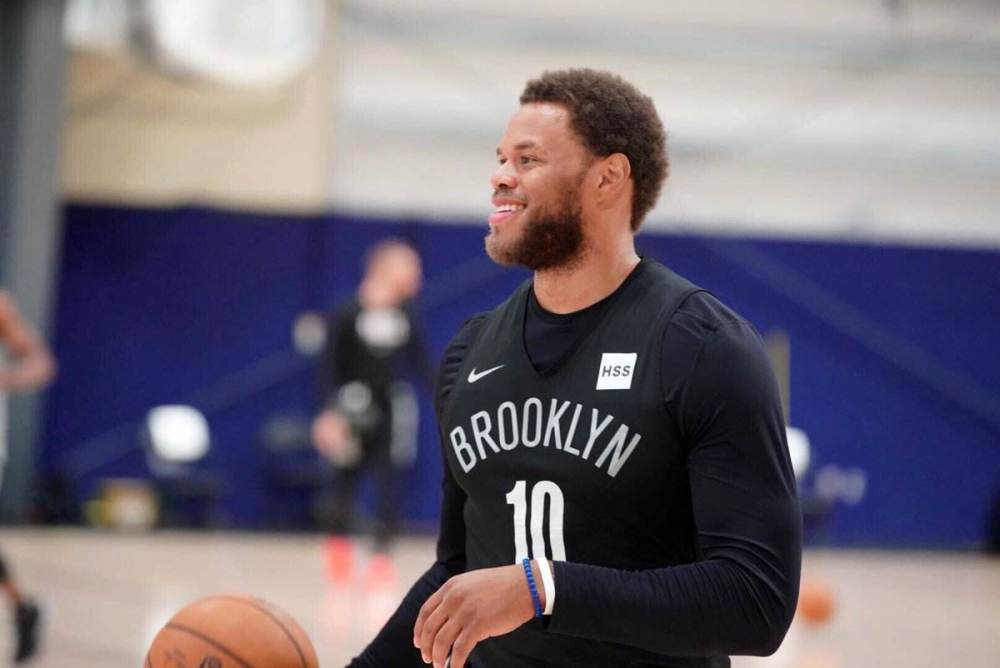 NBA-开拓者背靠背再胜火箭 杨瀚森严防亚当斯